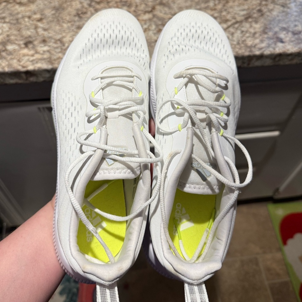 adidas Women's Novamotion Running Shoe